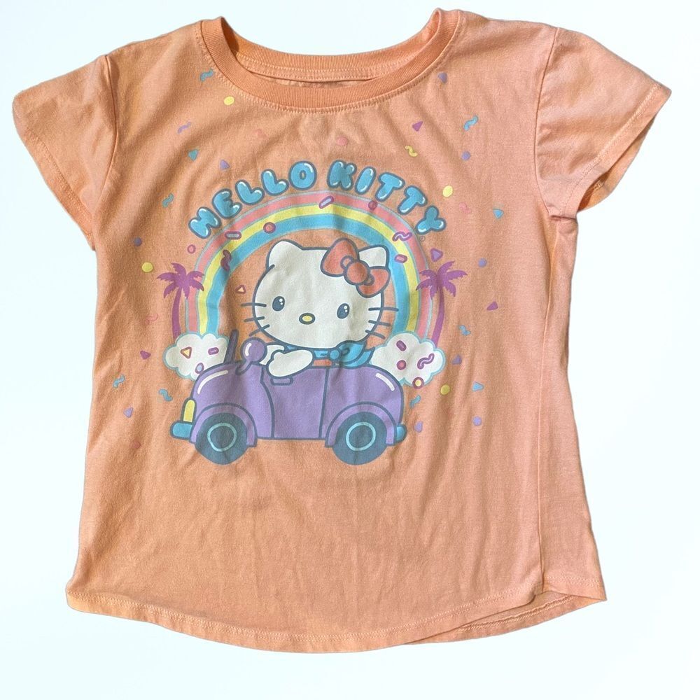 Hello Kitty (M) Graphic T-Shirt